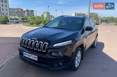 Позашляховик / Кросовер Jeep Cherokee 2015 в Києві