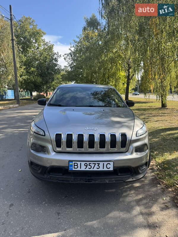 Внедорожник / Кроссовер Jeep Cherokee 2016 в Лубнах фото 2 Внедорожник / Кроссовер Jeep Cherokee 2016 в Лубнах