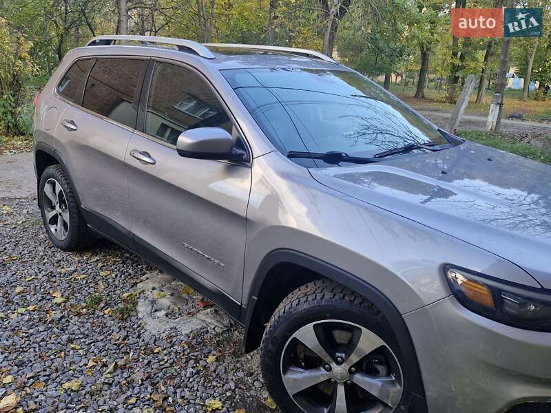 Внедорожник / Кроссовер Jeep Cherokee 2018 в Виннице