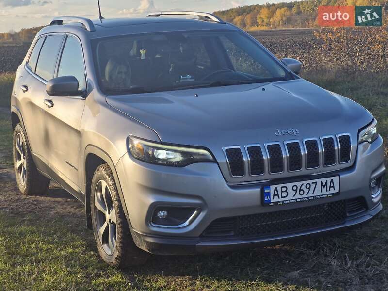 Внедорожник / Кроссовер Jeep Cherokee 2018 в Виннице