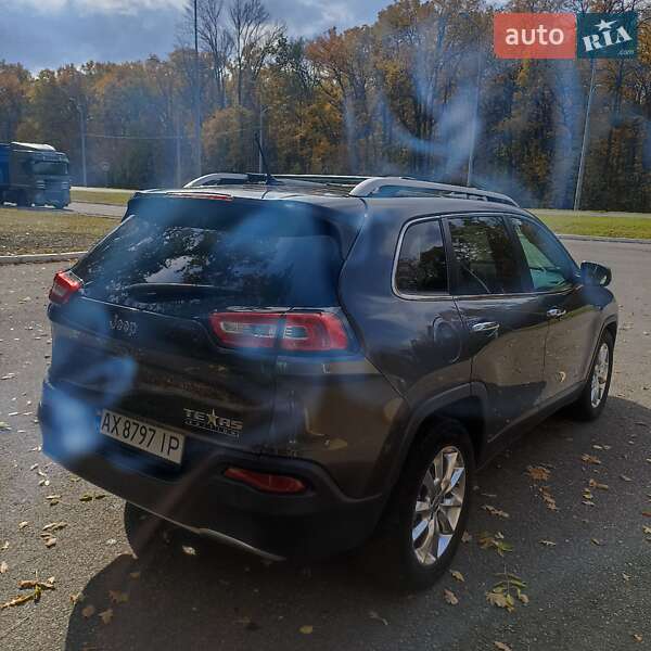 Внедорожник / Кроссовер Jeep Cherokee 2015 в Харькове фото 3 Внедорожник / Кроссовер Jeep Cherokee 2015 в Харькове