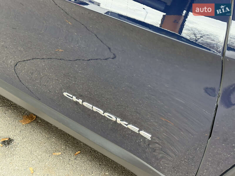 Внедорожник / Кроссовер Jeep Cherokee 2014 в Днепре фото 33 Внедорожник / Кроссовер Jeep Cherokee 2014 в Днепре