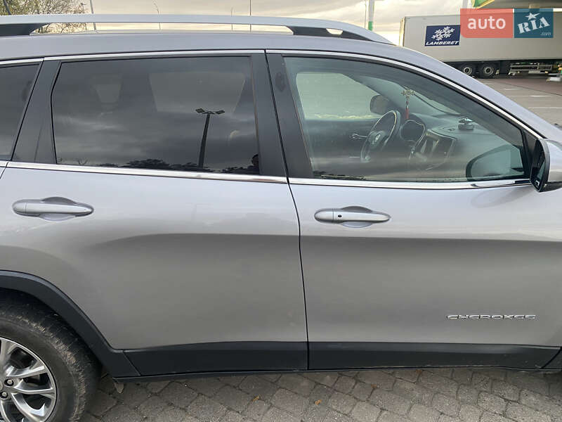 Внедорожник / Кроссовер Jeep Cherokee 2018 в Бродах фото 10 Внедорожник / Кроссовер Jeep Cherokee 2018 в Бродах