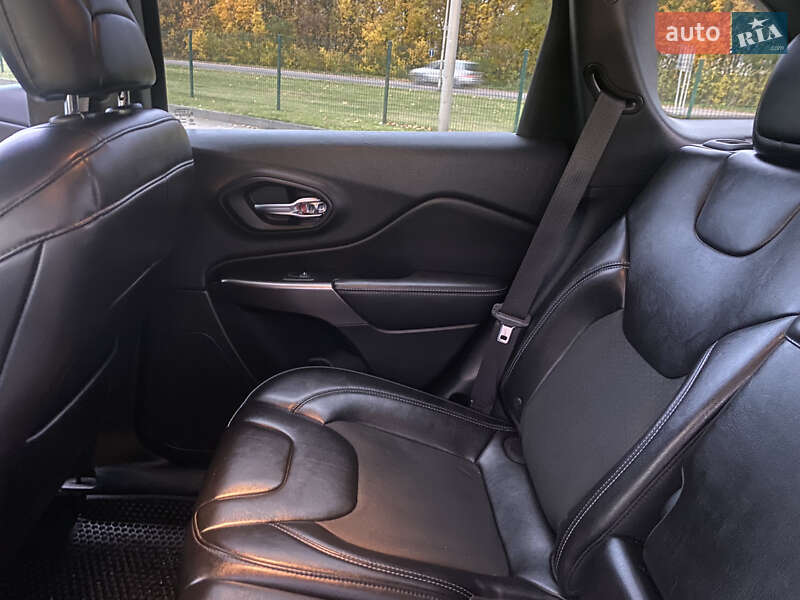 Внедорожник / Кроссовер Jeep Cherokee 2018 в Бродах фото 34 Внедорожник / Кроссовер Jeep Cherokee 2018 в Бродах