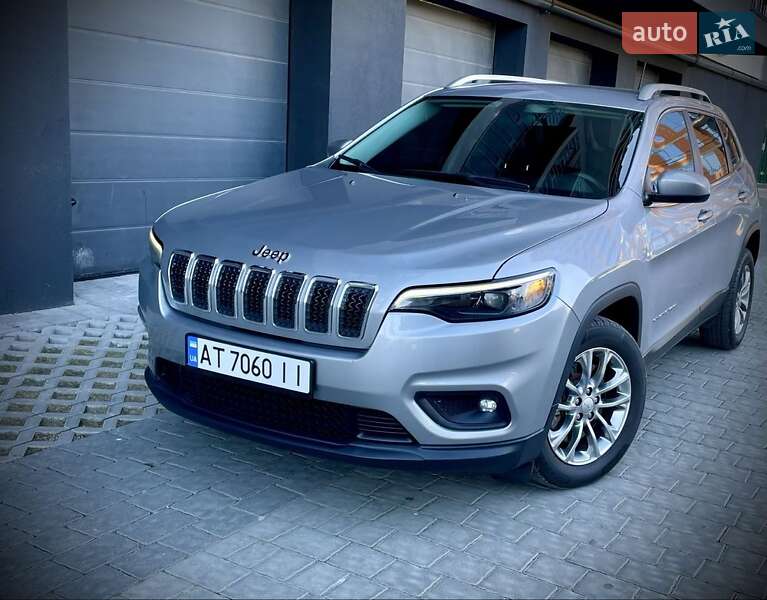 Внедорожник / Кроссовер Jeep Cherokee 2018 в Ивано-Франковске