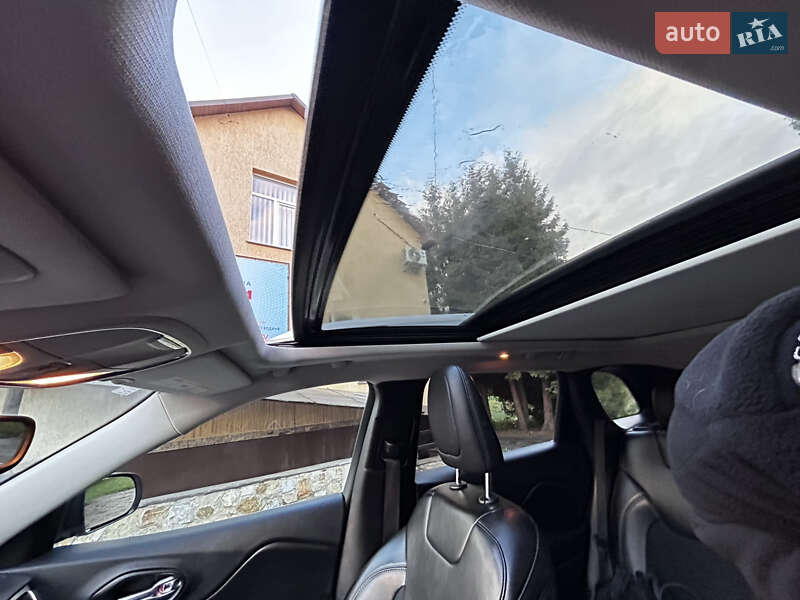 Позашляховик / Кросовер Jeep Cherokee 2019 в Дубні