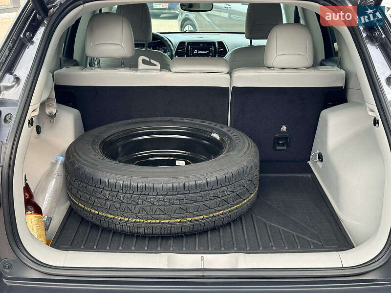 Внедорожник / Кроссовер Jeep Cherokee 2018 в Виннице фото 23 Внедорожник / Кроссовер Jeep Cherokee 2018 в Виннице