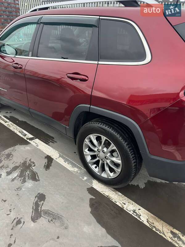 Внедорожник / Кроссовер Jeep Cherokee 2018 в Львове