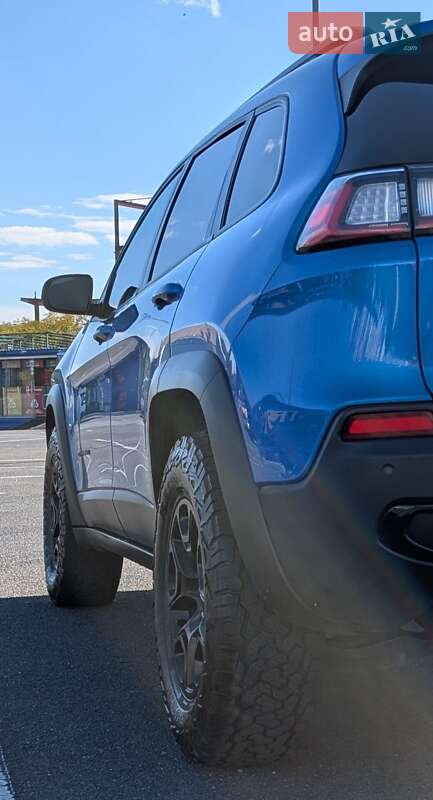 Внедорожник / Кроссовер Jeep Cherokee 2018 в Киеве фото 4 Внедорожник / Кроссовер Jeep Cherokee 2018 в Киеве