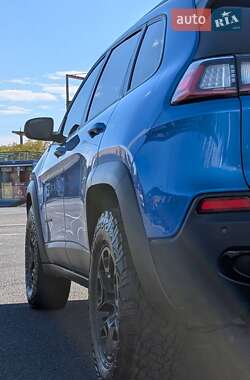 Позашляховик / Кросовер Jeep Cherokee 2018 в  фото 4 Позашляховик / Кросовер Jeep Cherokee 2018 в