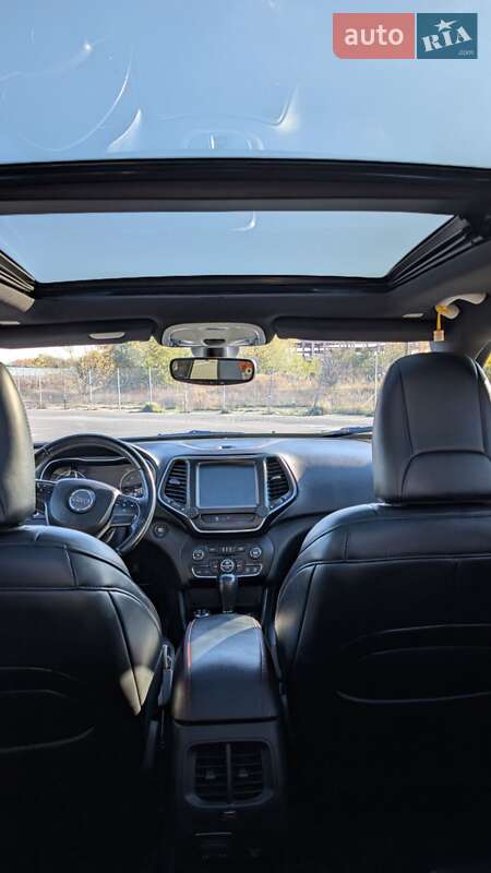 Внедорожник / Кроссовер Jeep Cherokee 2018 в Киеве фото 21 Внедорожник / Кроссовер Jeep Cherokee 2018 в Киеве
