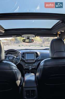 Позашляховик / Кросовер Jeep Cherokee 2018 в  фото 21 Позашляховик / Кросовер Jeep Cherokee 2018 в