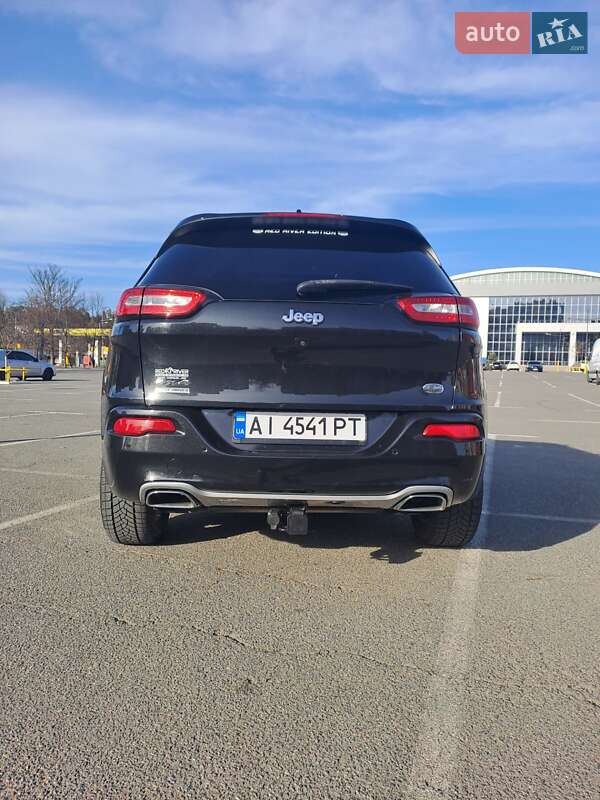 Внедорожник / Кроссовер Jeep Cherokee 2016 в Броварах