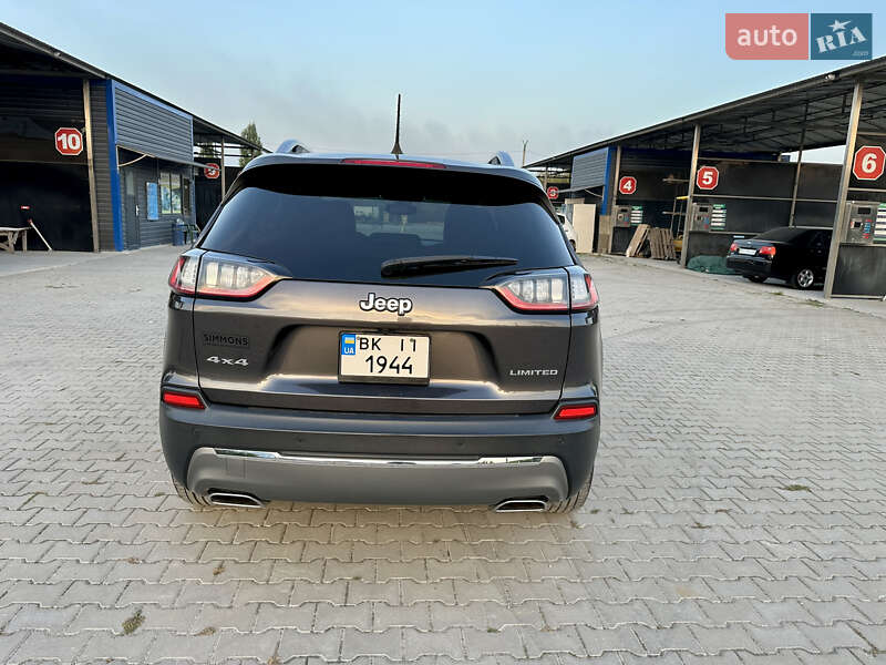 Позашляховик / Кросовер Jeep Cherokee 2020 в Кам'янець-Подільському