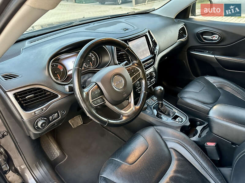 Позашляховик / Кросовер Jeep Cherokee 2020 в Кам'янець-Подільському