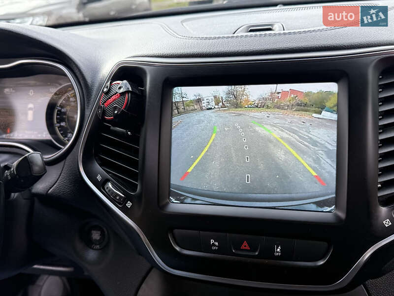 Внедорожник / Кроссовер Jeep Cherokee 2020 в Киеве