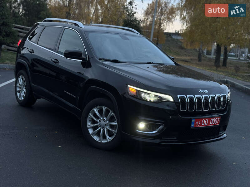 Внедорожник / Кроссовер Jeep Cherokee 2019 в Лубнах