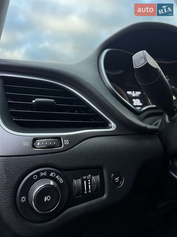 Внедорожник / Кроссовер Jeep Cherokee 2018 в Киеве фото 19 Внедорожник / Кроссовер Jeep Cherokee 2018 в Киеве