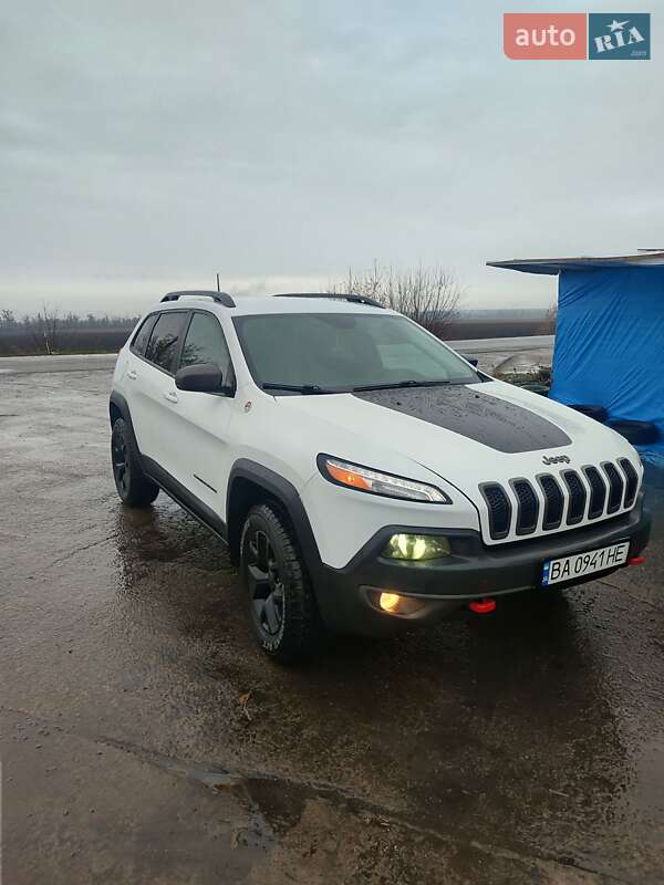 Внедорожник / Кроссовер Jeep Cherokee 2017 в Кропивницком фото 5 Внедорожник / Кроссовер Jeep Cherokee 2017 в Кропивницком