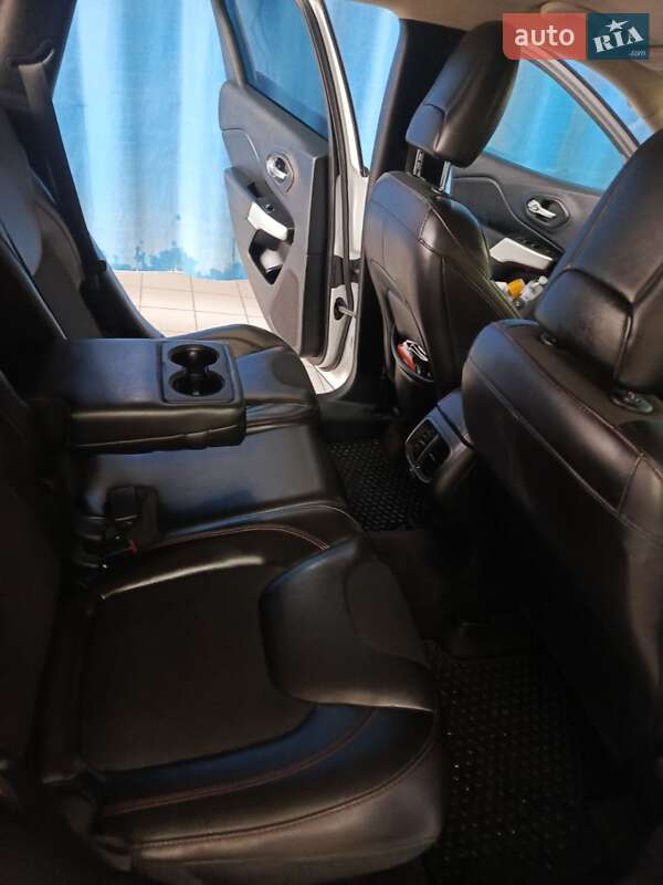 Внедорожник / Кроссовер Jeep Cherokee 2017 в Кропивницком фото 9 Внедорожник / Кроссовер Jeep Cherokee 2017 в Кропивницком