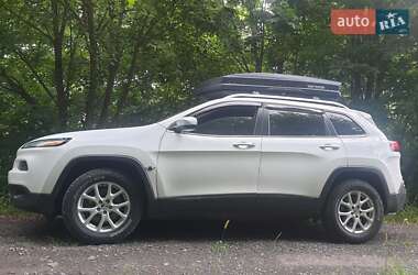 Внедорожник / Кроссовер Jeep Cherokee 2015 в Хмельницком
