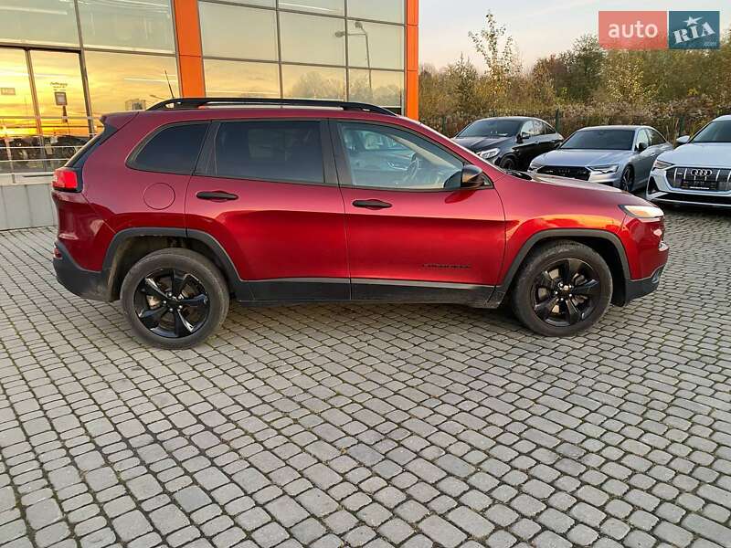 Позашляховик / Кросовер Jeep Cherokee 2016 в Львові