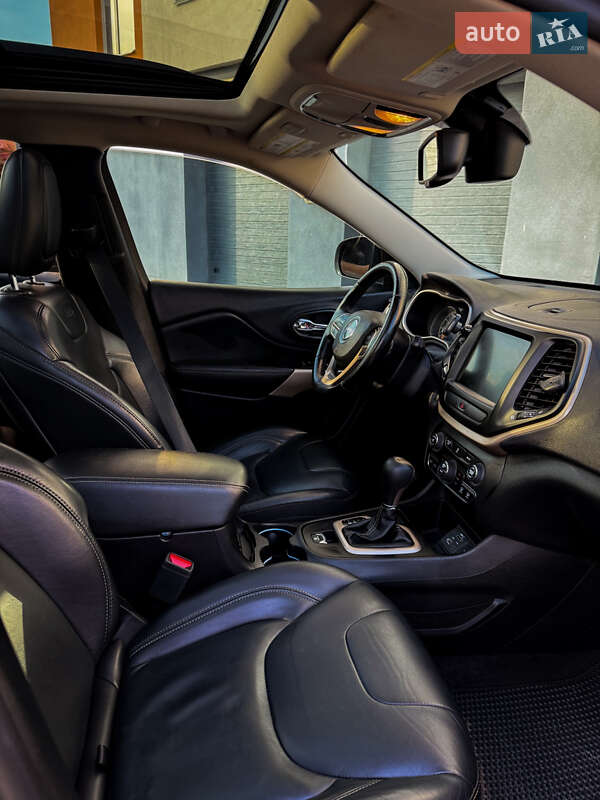 Позашляховик / Кросовер Jeep Cherokee 2017 в Вінниці