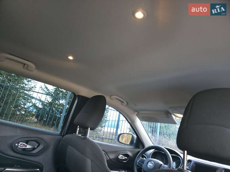 Внедорожник / Кроссовер Jeep Cherokee 2019 в Буче