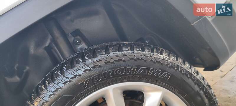 Внедорожник / Кроссовер Jeep Cherokee 2014 в Прилуках