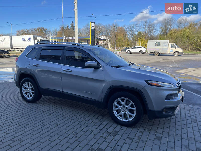Позашляховик / Кросовер Jeep Cherokee 2013 в Полтаві