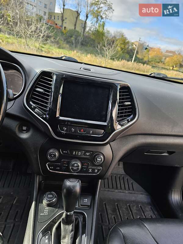 Внедорожник / Кроссовер Jeep Cherokee 2020 в Белой Церкви