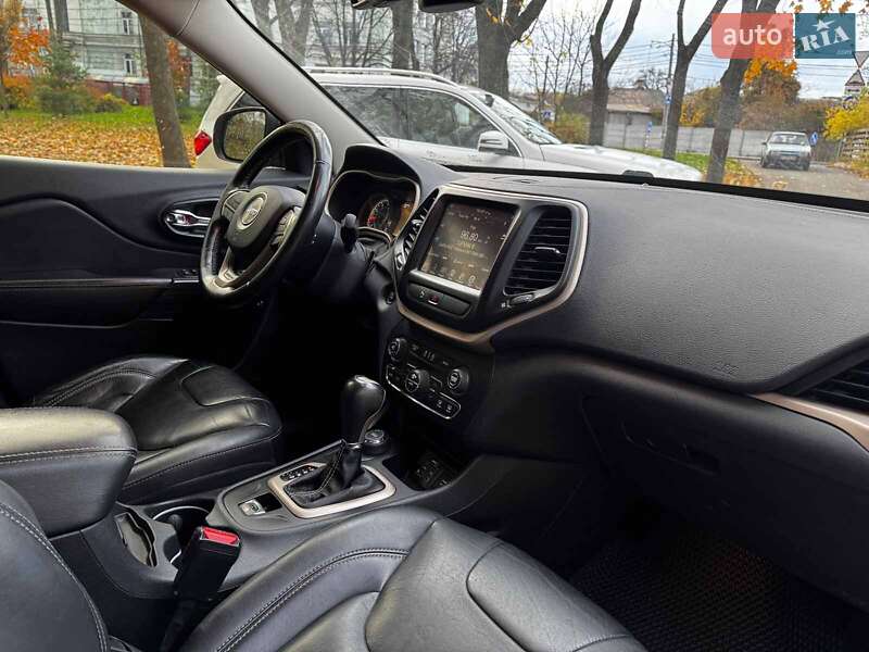Внедорожник / Кроссовер Jeep Cherokee 2015 в Киеве фото 30 Внедорожник / Кроссовер Jeep Cherokee 2015 в Киеве