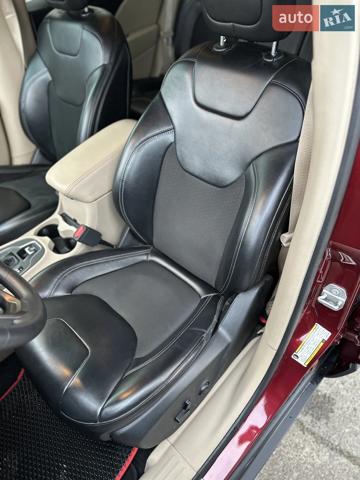 2018 Jeep Cherokee - мініатюра 18