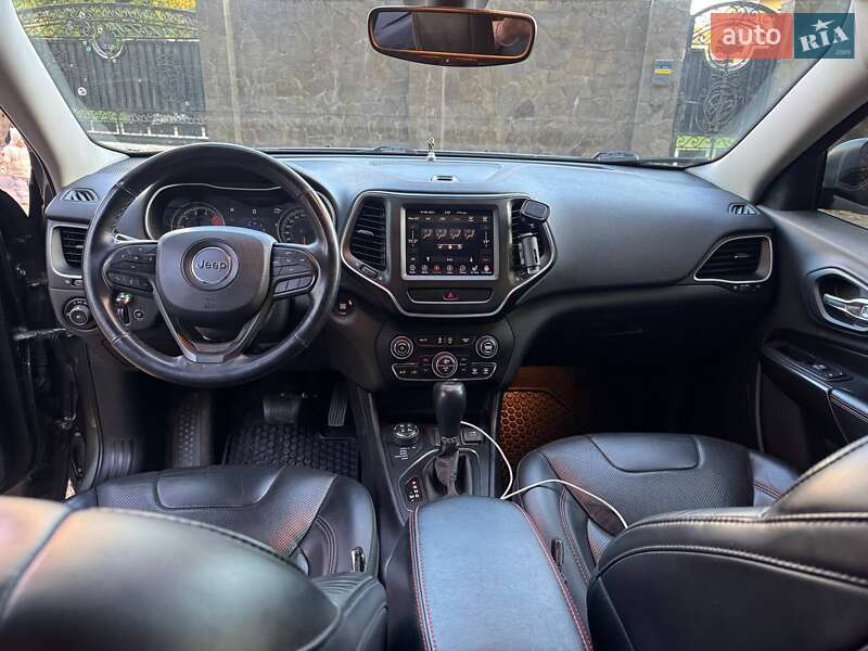 Позашляховик / Кросовер Jeep Cherokee 2018 в Львові