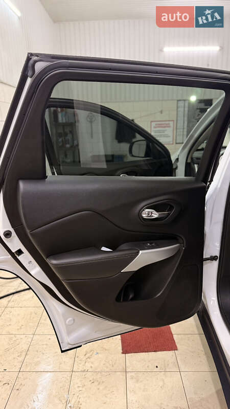 Позашляховик / Кросовер Jeep Cherokee 2017 в Дніпрі