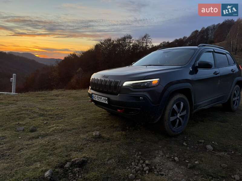 Позашляховик / Кросовер Jeep Cherokee 2020 в Рахові