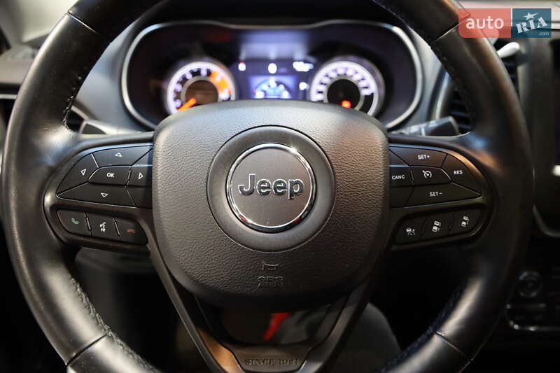 Внедорожник / Кроссовер Jeep Cherokee 2019 в Луцке