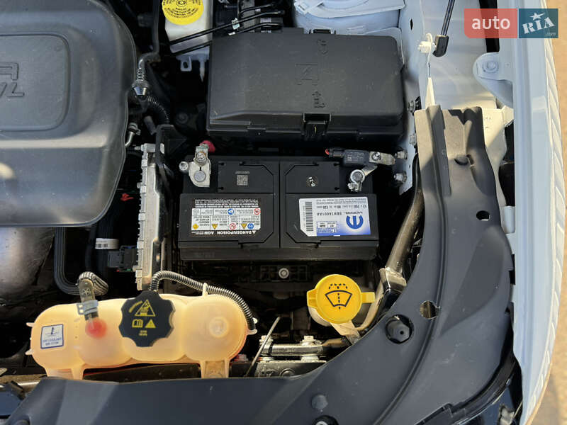 Внедорожник / Кроссовер Jeep Cherokee 2019 в Киеве фото 72 Внедорожник / Кроссовер Jeep Cherokee 2019 в Киеве