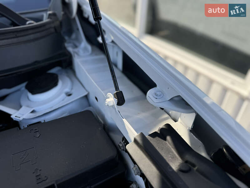 Внедорожник / Кроссовер Jeep Cherokee 2019 в Киеве фото 80 Внедорожник / Кроссовер Jeep Cherokee 2019 в Киеве