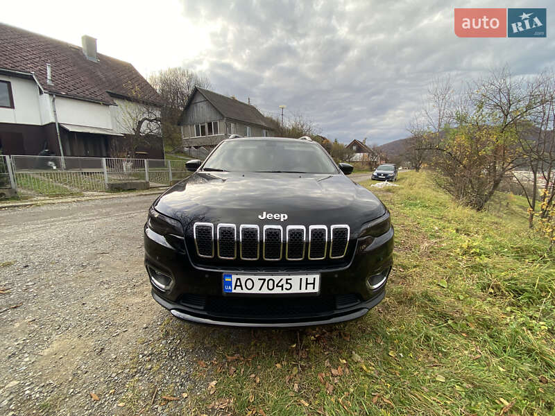 Позашляховик / Кросовер Jeep Cherokee 2020 в Воловцю