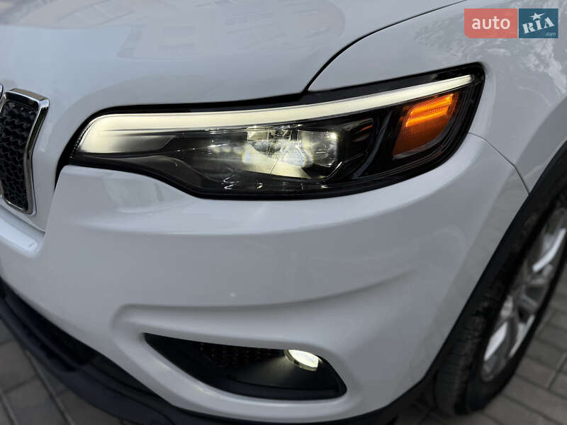 Внедорожник / Кроссовер Jeep Cherokee 2023 в Каменец-Подольском