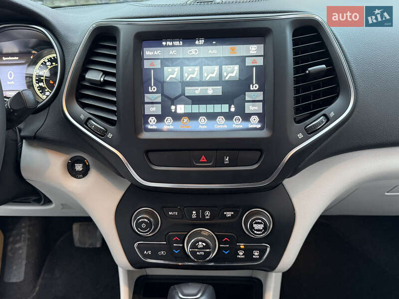 Внедорожник / Кроссовер Jeep Cherokee 2023 в Каменец-Подольском