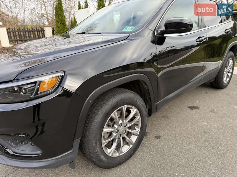 Внедорожник / Кроссовер Jeep Cherokee 2018 в Киеве