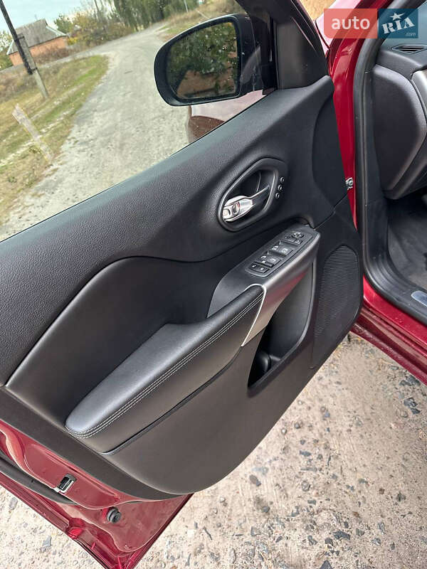 Внедорожник / Кроссовер Jeep Cherokee 2019 в Полтаве фото 18 Внедорожник / Кроссовер Jeep Cherokee 2019 в Полтаве