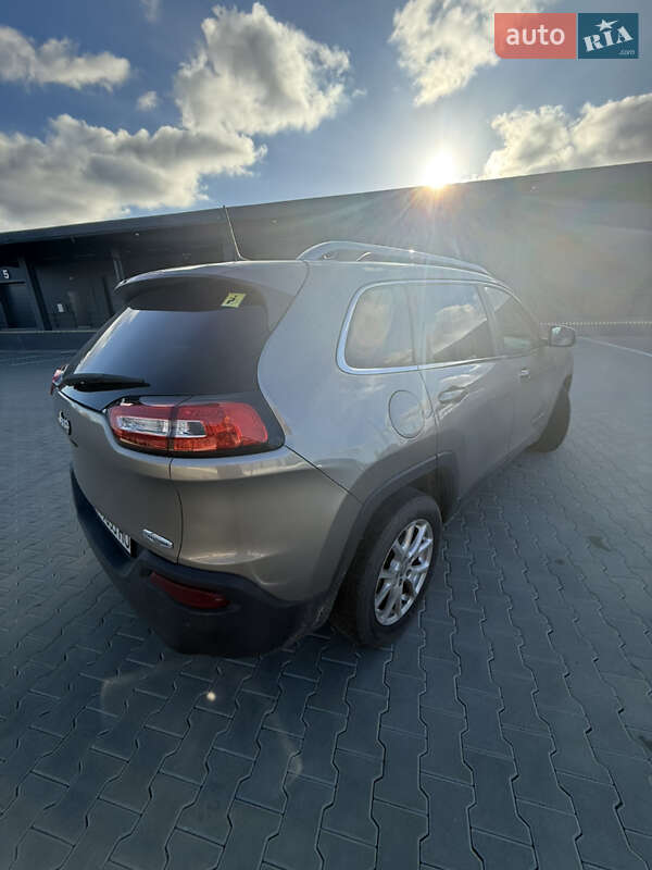 Позашляховик / Кросовер Jeep Cherokee 2017 в Житомирі