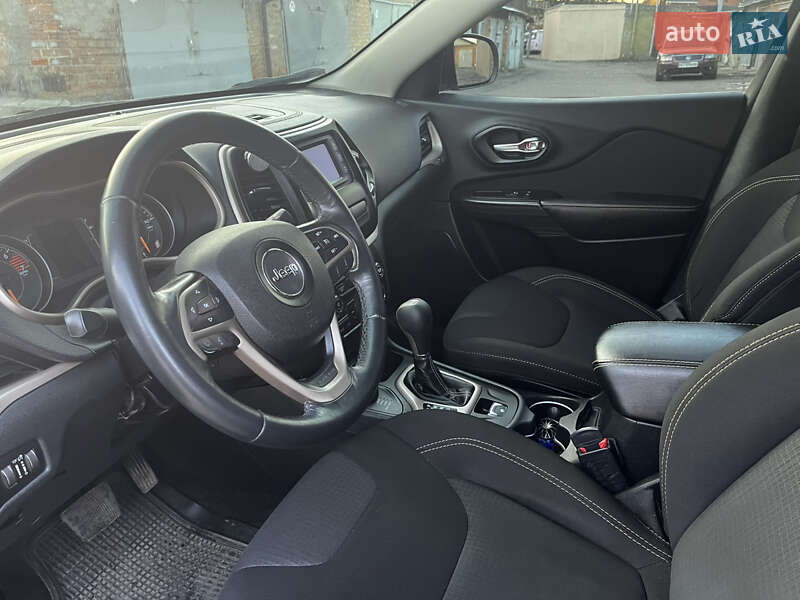 Внедорожник / Кроссовер Jeep Cherokee 2016 в Белой Церкви фото 9 Внедорожник / Кроссовер Jeep Cherokee 2016 в Белой Церкви