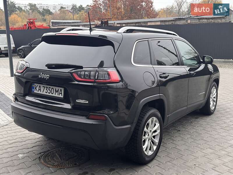 Внедорожник / Кроссовер Jeep Cherokee 2018 в Киеве