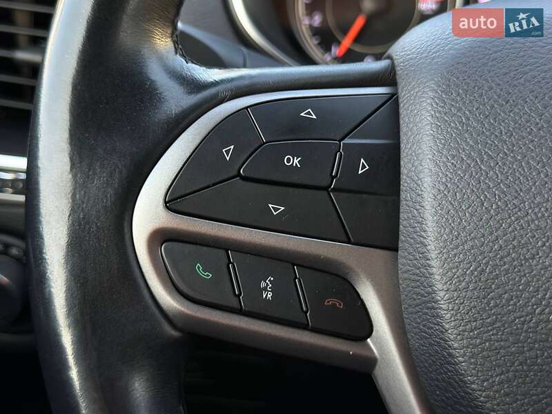 Внедорожник / Кроссовер Jeep Cherokee 2018 в Киеве