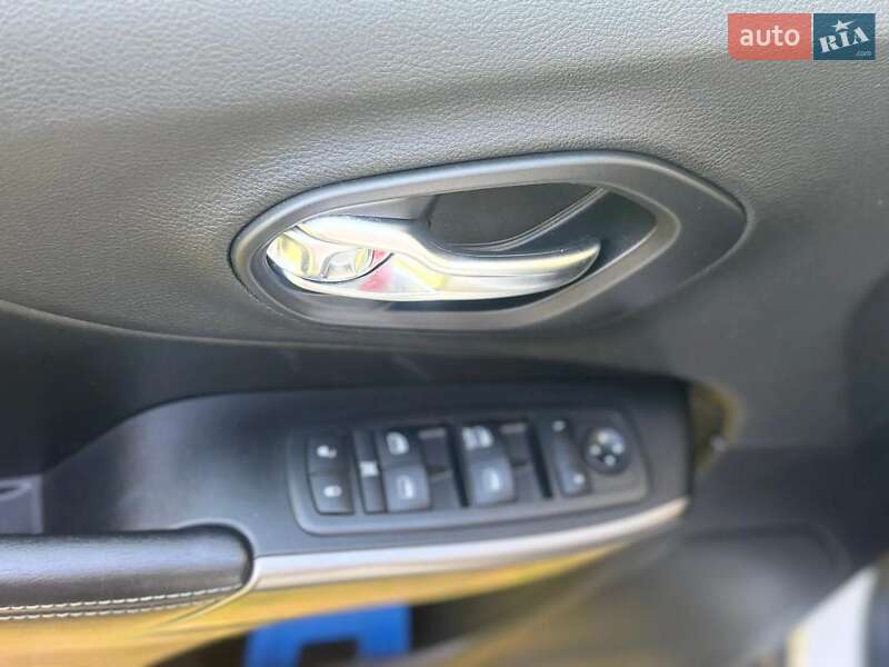 Внедорожник / Кроссовер Jeep Cherokee 2018 в Виннице