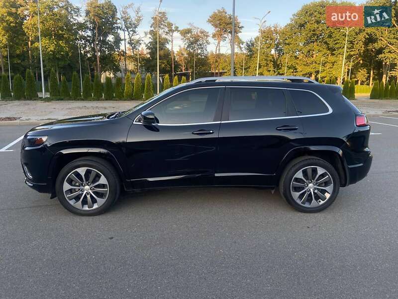 Внедорожник / Кроссовер Jeep Cherokee 2018 в Киеве